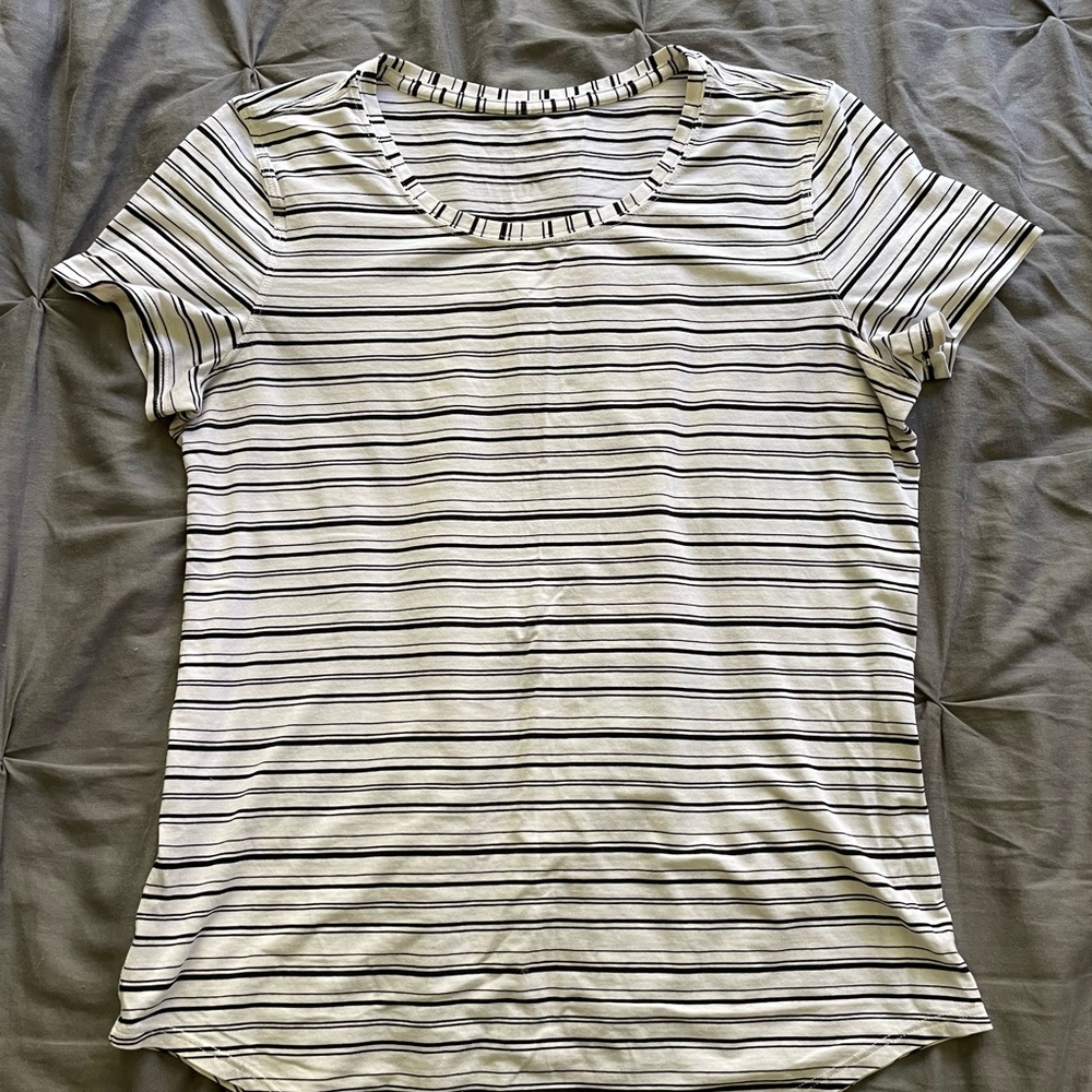 Lululemon Cates Tee